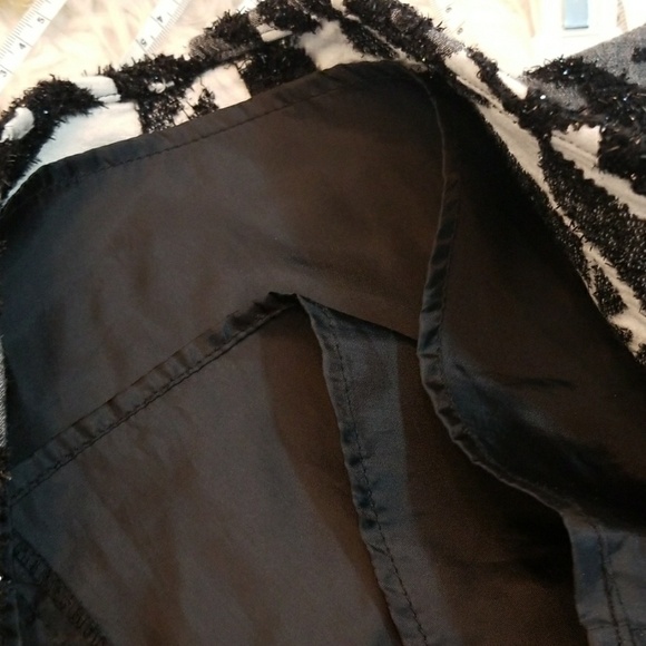 NWOT Zara RARE textured abstract A-line black white skirt sz Small - Picture 7 of 7